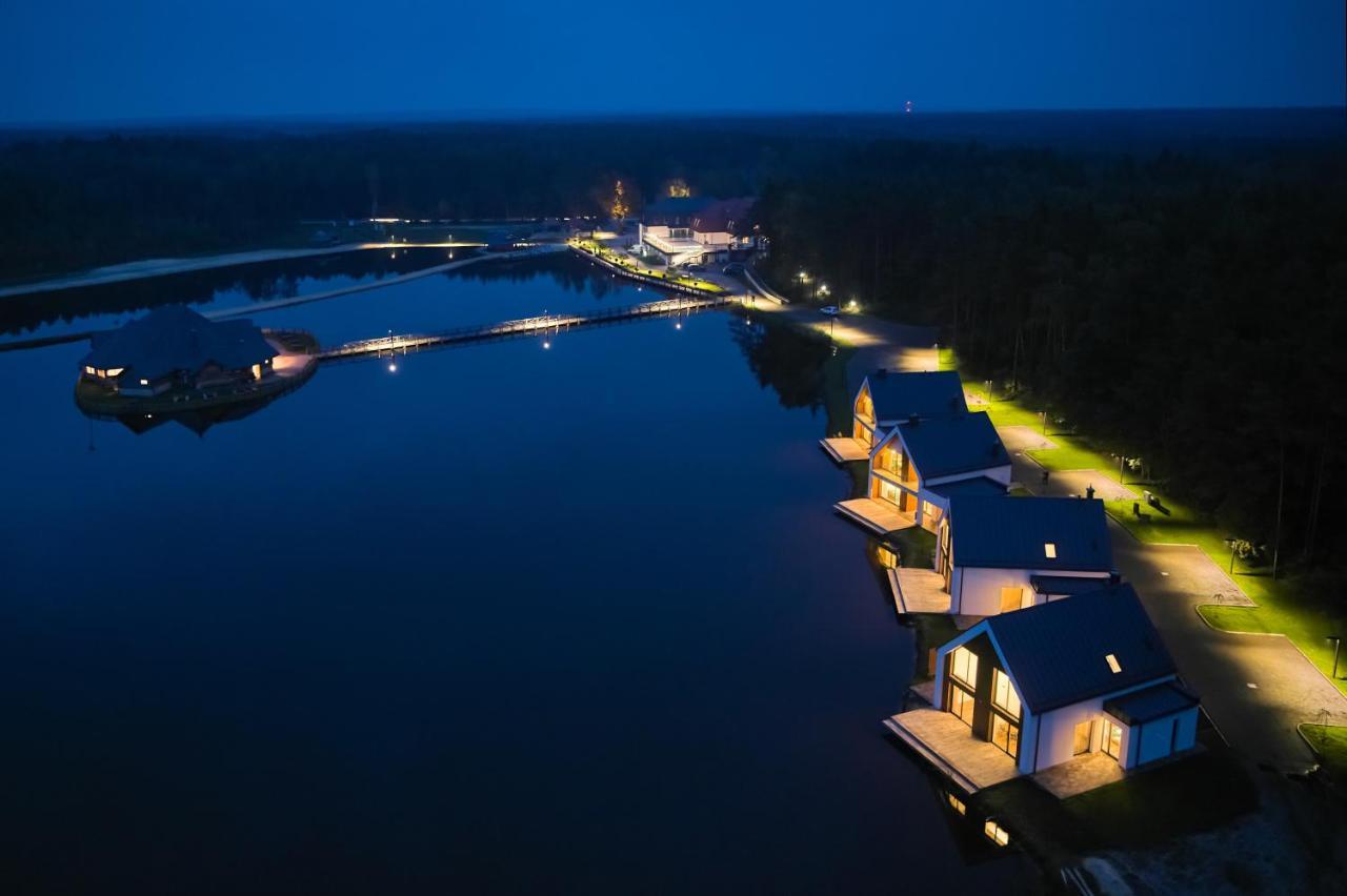 Hotel Dębowy Dwór Ruda Rozaniecka Exterior foto